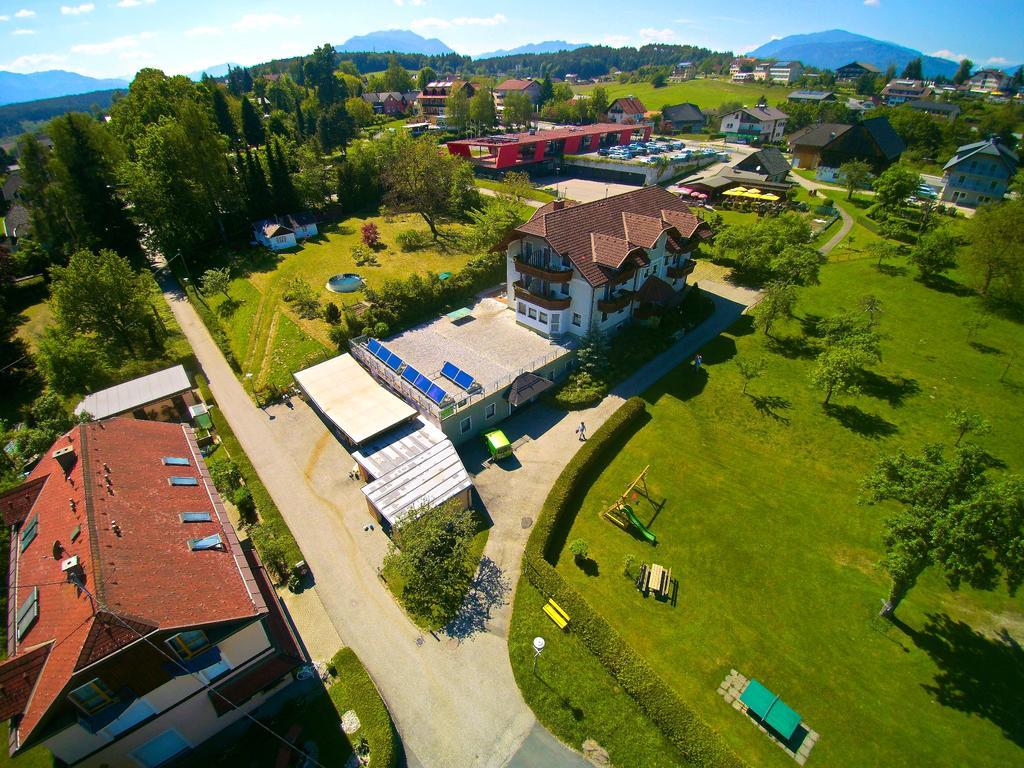 Ferienwohnungen Petschnig 2 Дроболах ам Фаакерзее Екстериор снимка